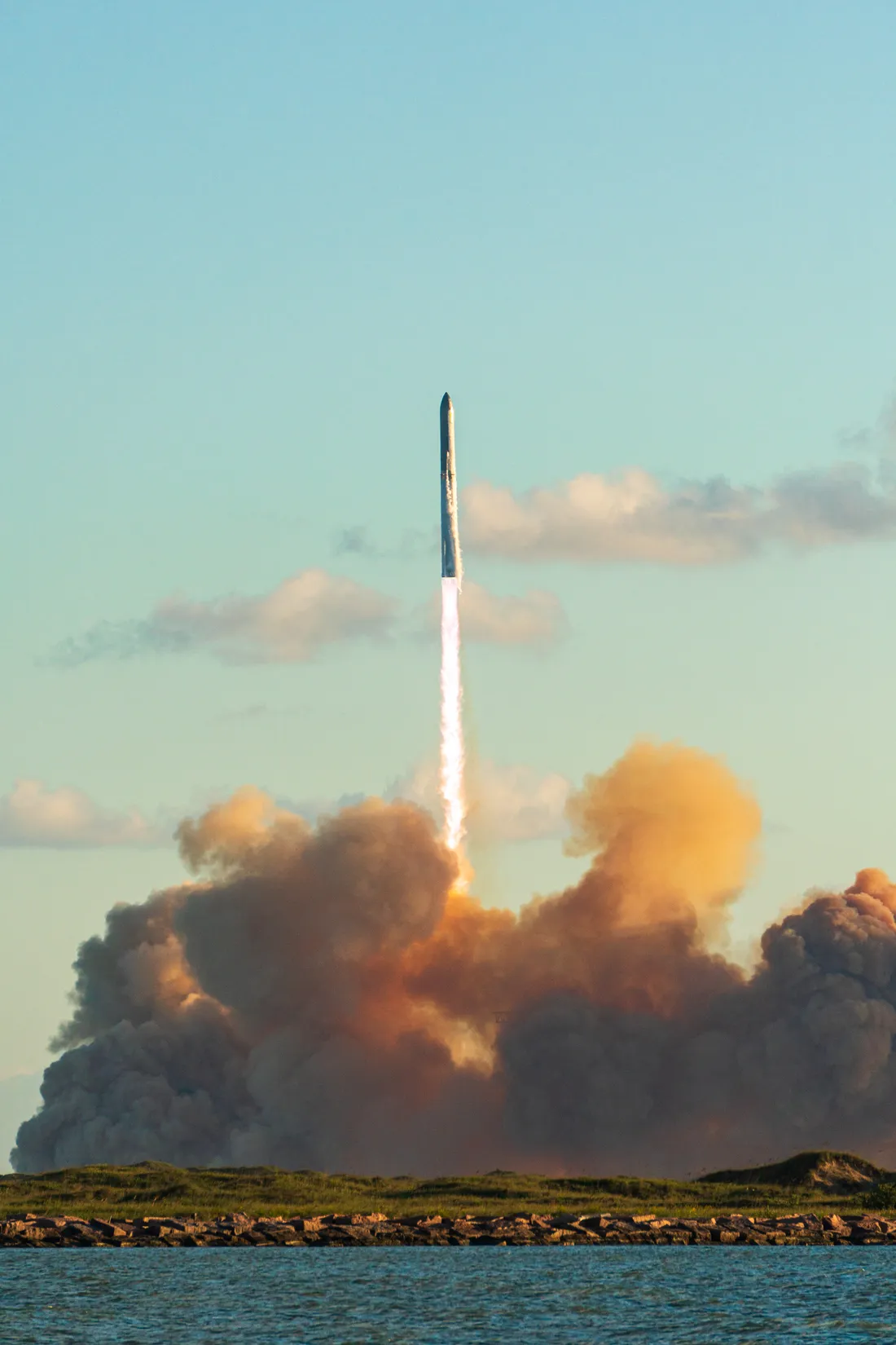Starship hebt bei Flugtest 11 von Starbase ab